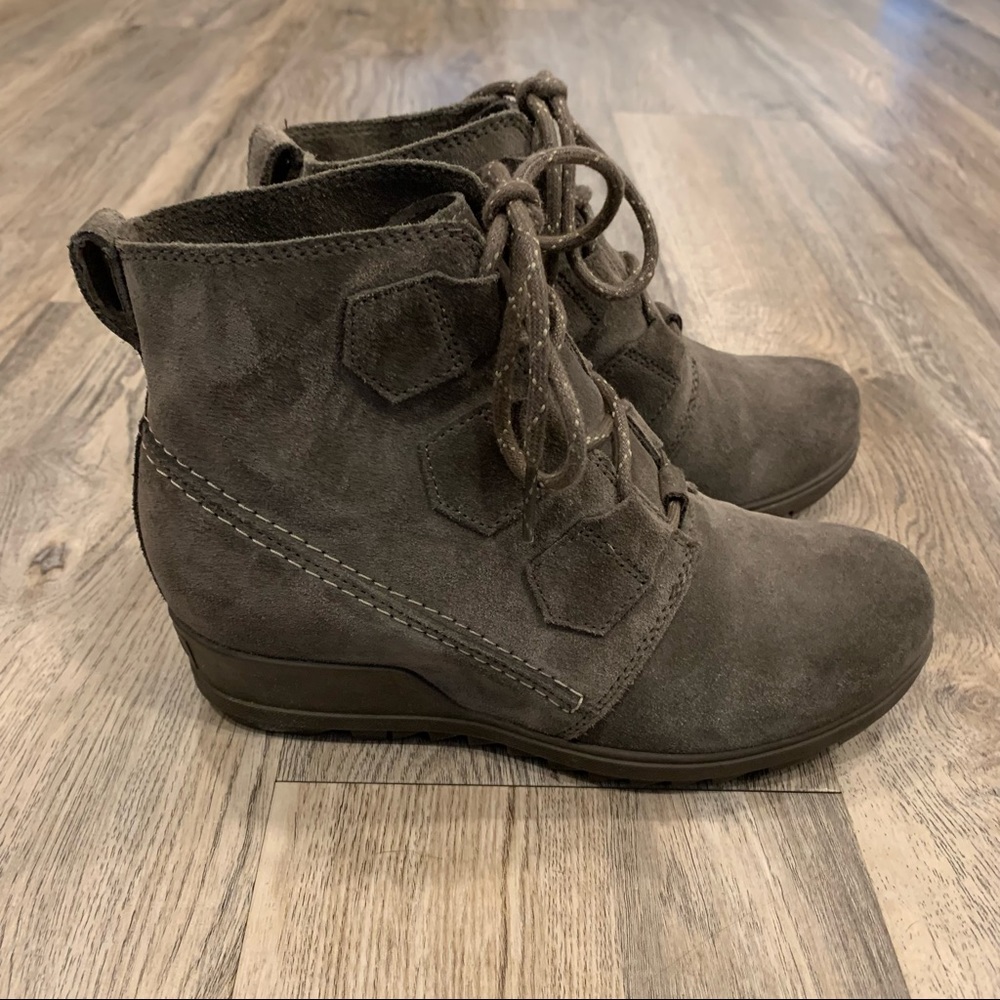 Sorel Evie Lace Bootie Wedge Grey Suede Women’s 8.5